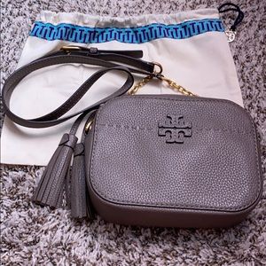 Barely used Tory Burch McGraw Bag w/ wallet